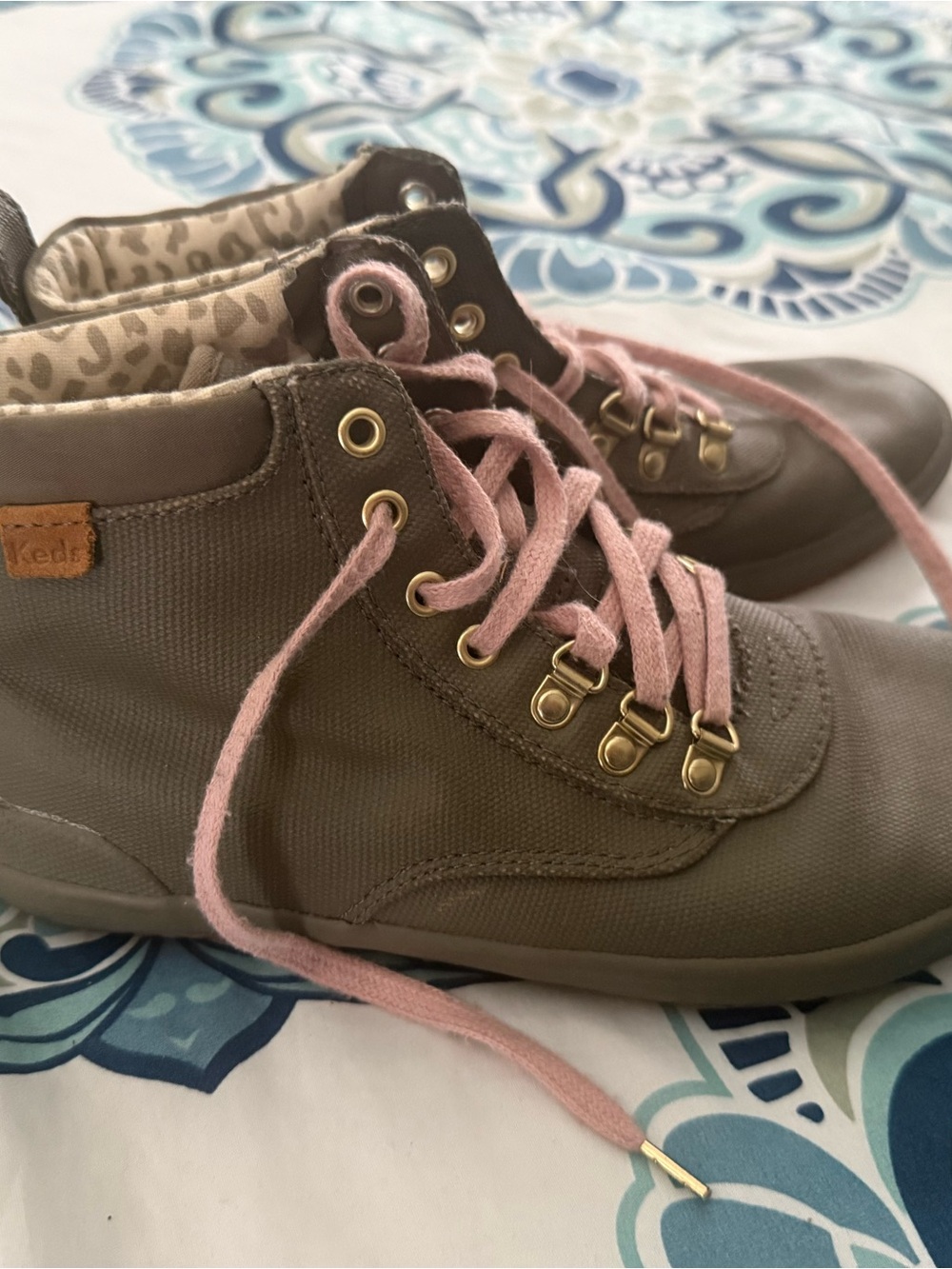 Keds Women’s Army Green High-Top Sneakers with Pink Laces